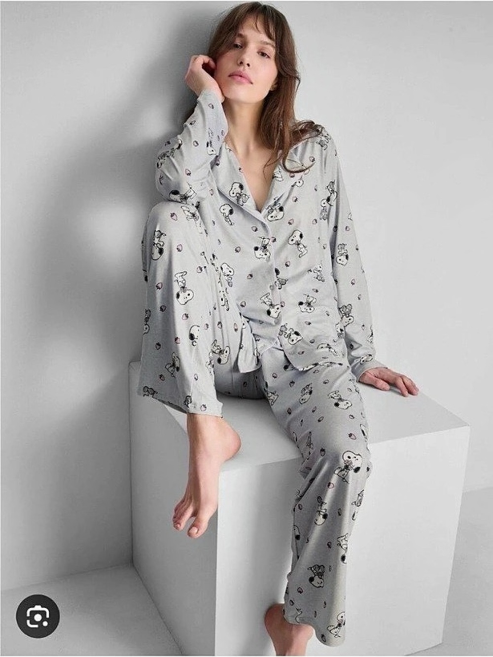 Peanuts NWT Snoopy 
Print Pajama Set in Gray & Pink Like New